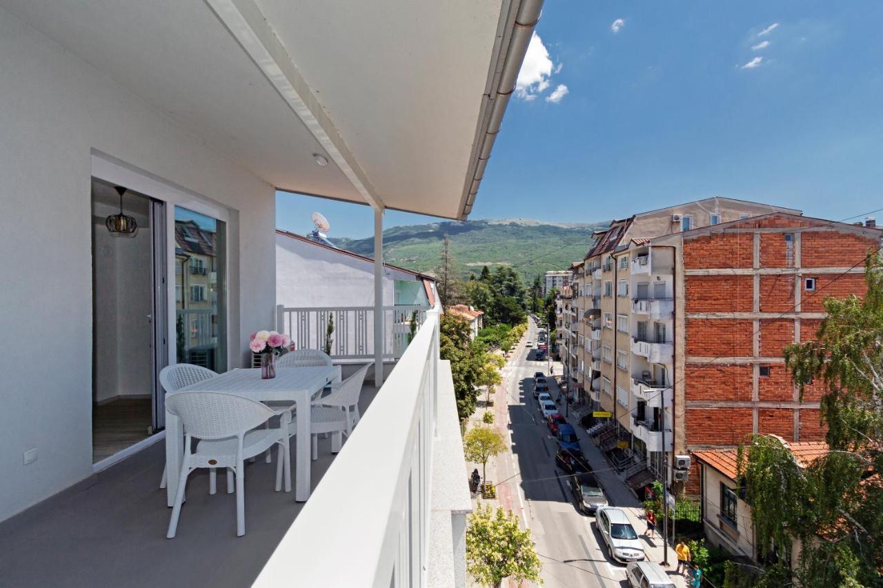 Villa Torres Ohrid Bagian luar foto